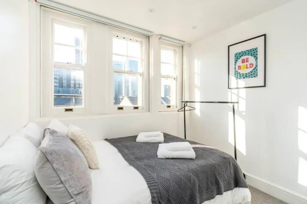 3 X Bedroom Riverside Flat With Hot Tub On Roof Terrace ลอนดอน ภายนอก รูปภาพ